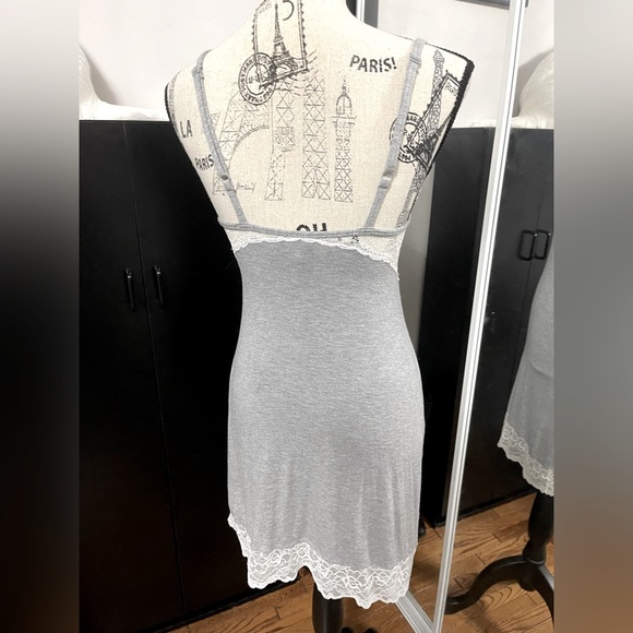 Blush lace grey slip - Picture 2 of 3